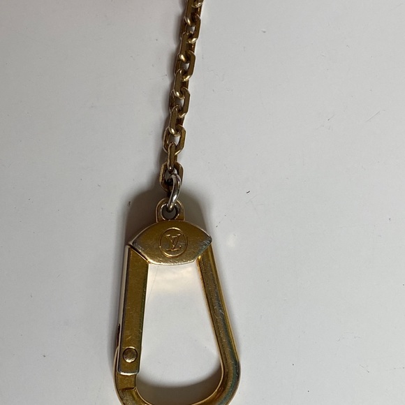 LV Vernis Key Cles in Pink - Picture 4 of 16